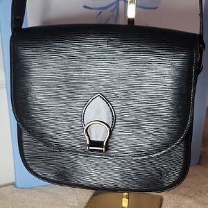 Louis Vuitton Saint Cloud  Black Epi  Leather Shoulder Bag With COA and Dustbag